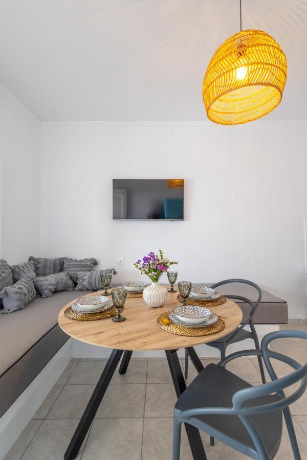 Blackrock Suites Karterados  Exteriér fotografie