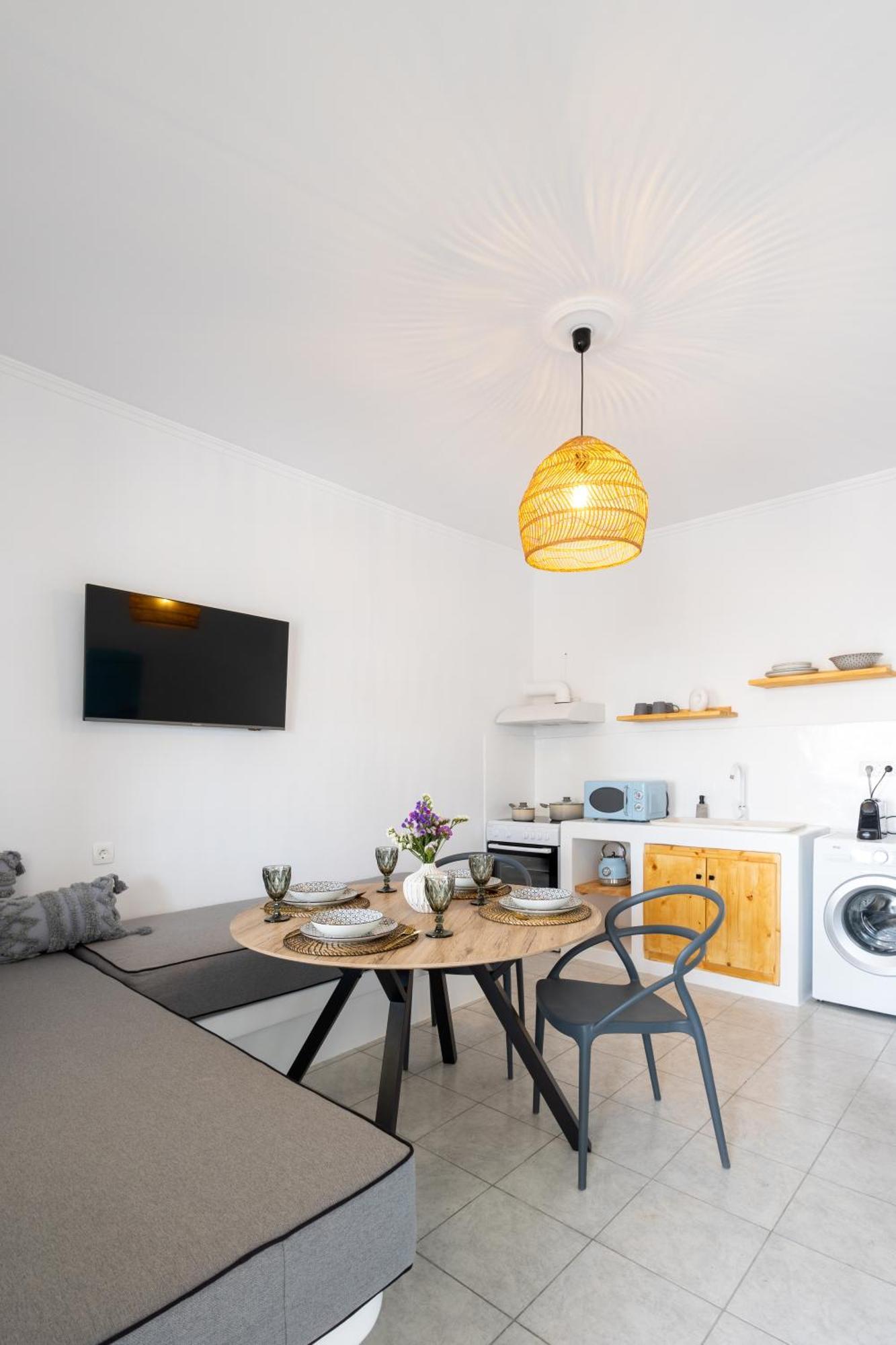 Blackrock Suites Karterados  Exteriér fotografie